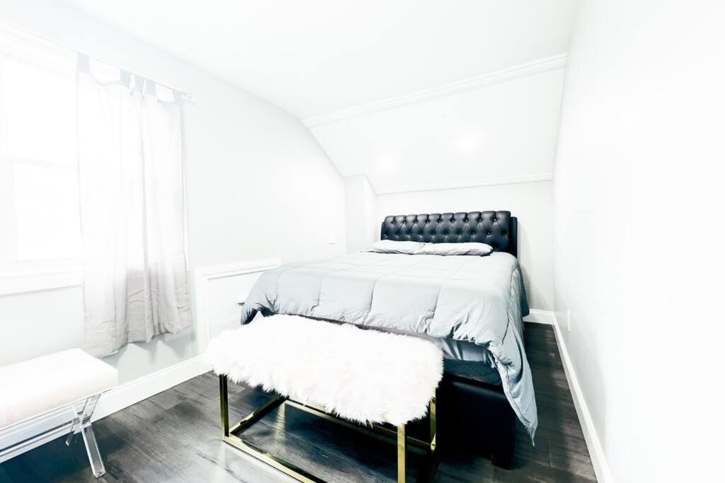 The Ashland Manor 3br