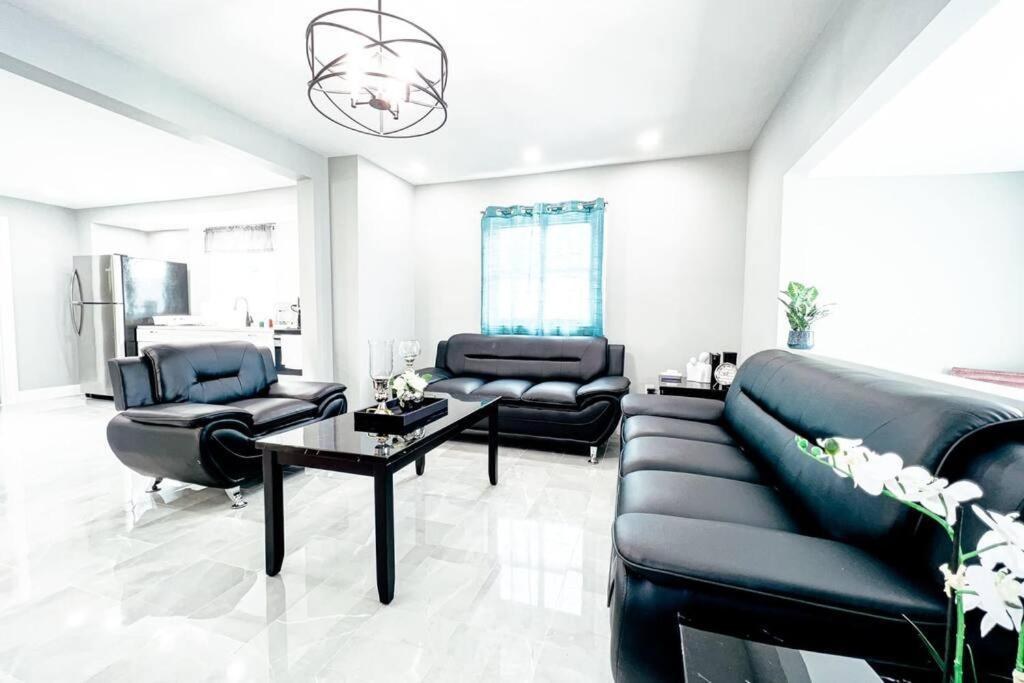 The Ashland Manor 3br *