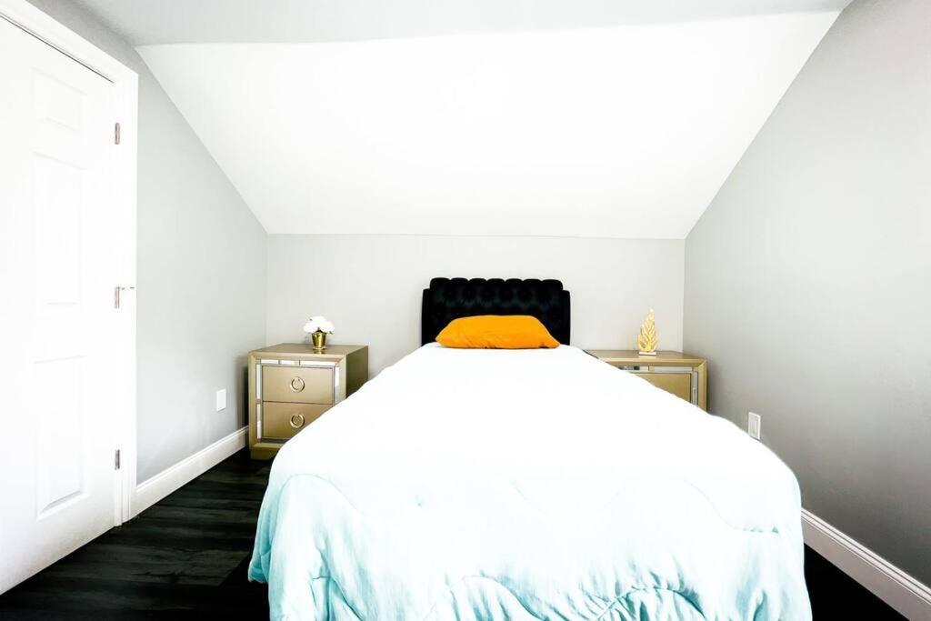 Holiday home The Ashland Manor 3br *
